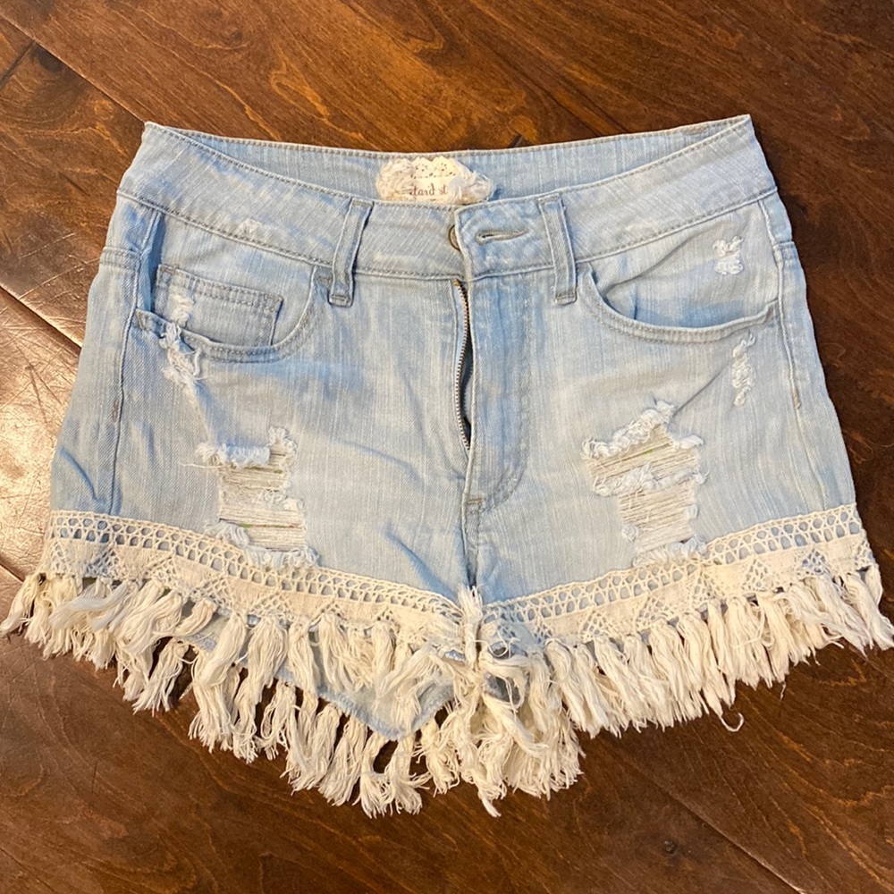 Altar’d state denim shorts with fringe